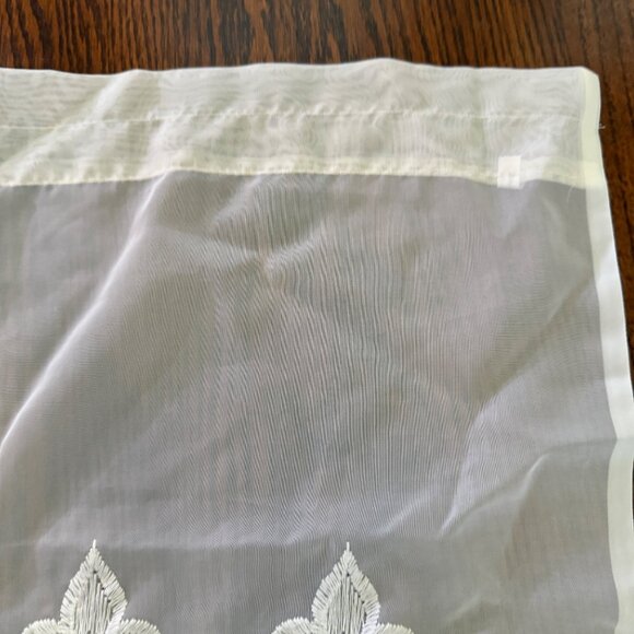 French White Embroidered Valance Curtain 18.5 x 57 Made in France - Picture 5 of 9